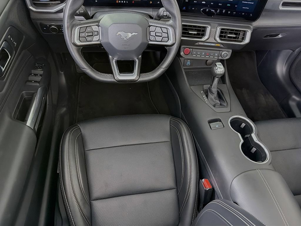Used 2025 Ford Mustang Premium image 27