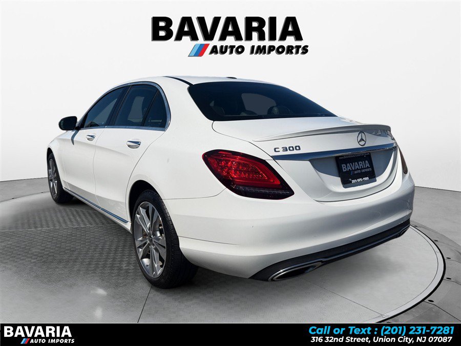 Used 2019 Mercedes-Benz C 300 4MATIC Sedan image 3