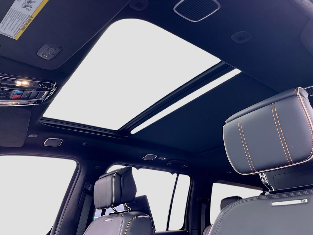 Certified 2023 Jeep Grand Wagoneer L Series III w/ Rear Seat Video Group 1 image 23