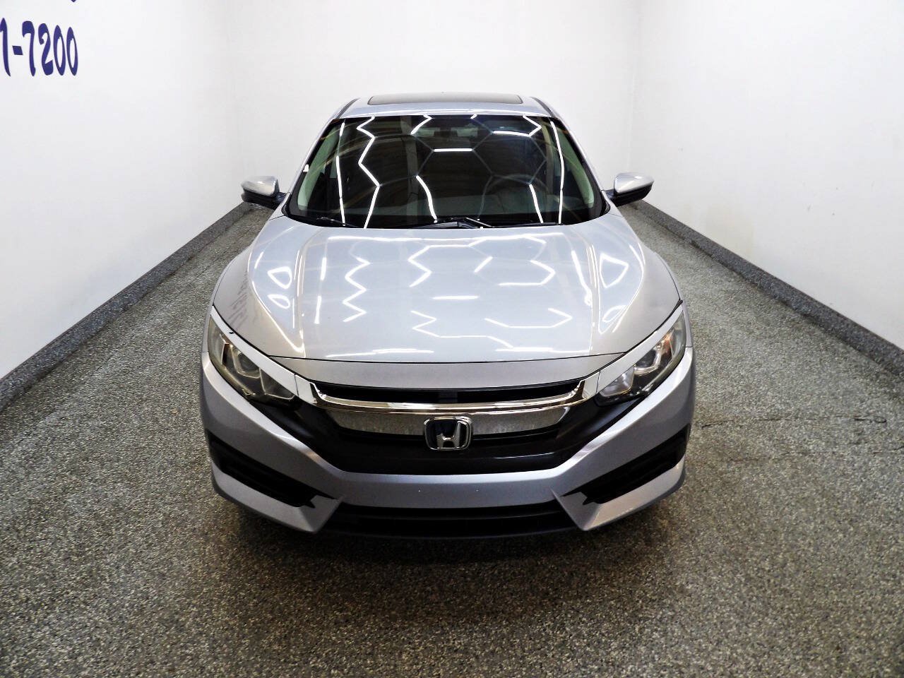 Used 2016 Honda Civic EX image 2