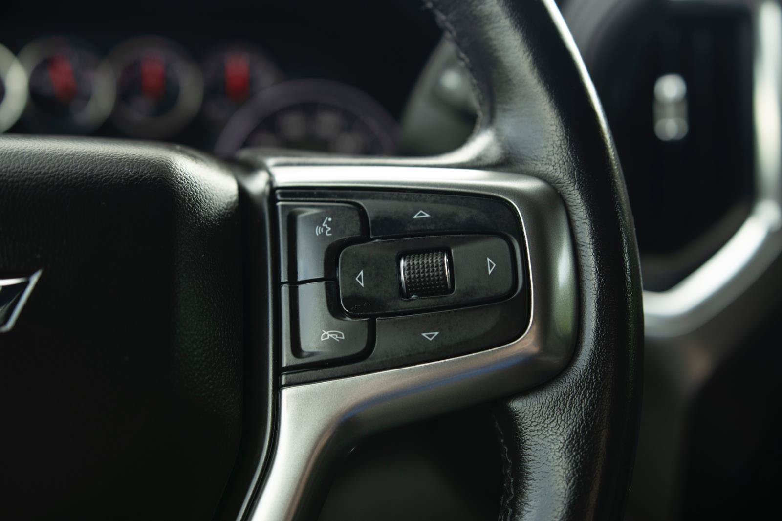 Used 2020 Chevrolet Silverado 1500 RST AWD/4WD image 7