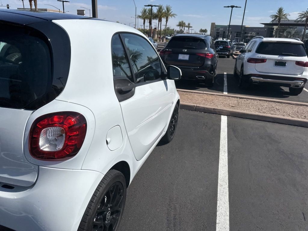 Used 2019 smart fortwo electric drive RWD image 3