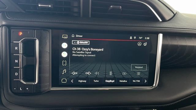 Used 2022 GMC Yukon XL Denali image 40