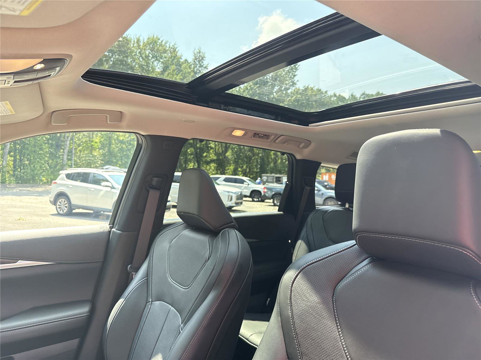 Certified 2025 INFINITI QX60 Sensory w/ Cargo Package image 21