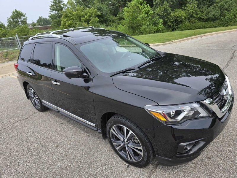 Used 2020 Nissan Pathfinder Platinum image 20