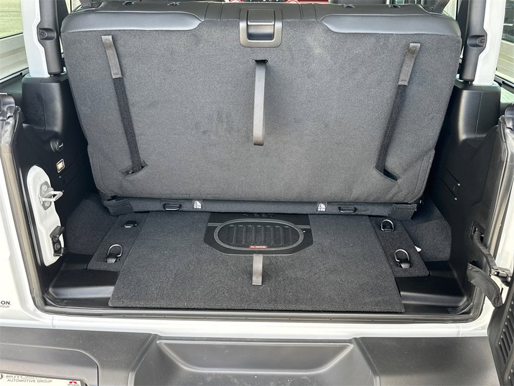 Used 2023 Jeep Wrangler Rubicon w/ Steel Bumper Group image 17