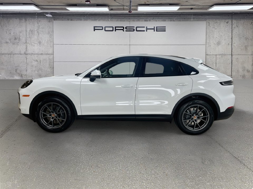New 2026 Porsche Cayenne Coupe AWD/4WD image 2