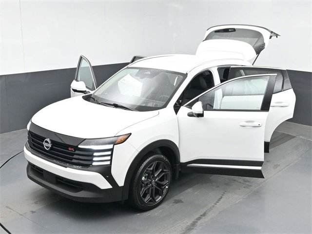 Used 2025 Nissan Kicks SR image 53