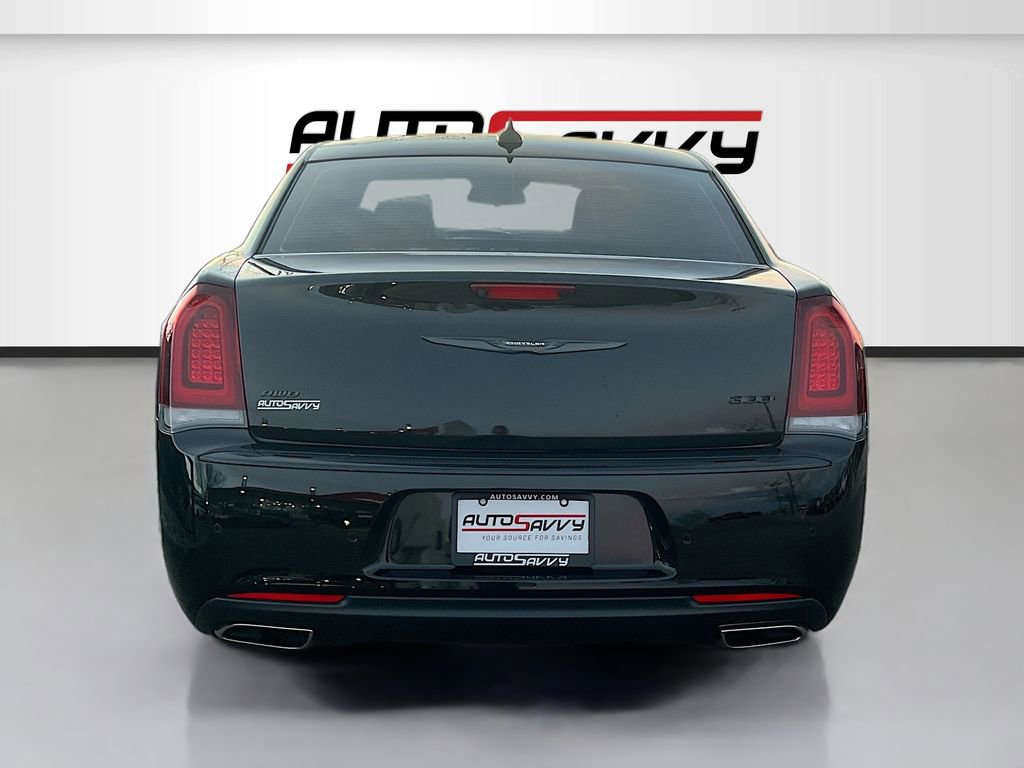 Used 2023 Chrysler 300 Touring L w/ Comfort Group AWD/4WD image 6