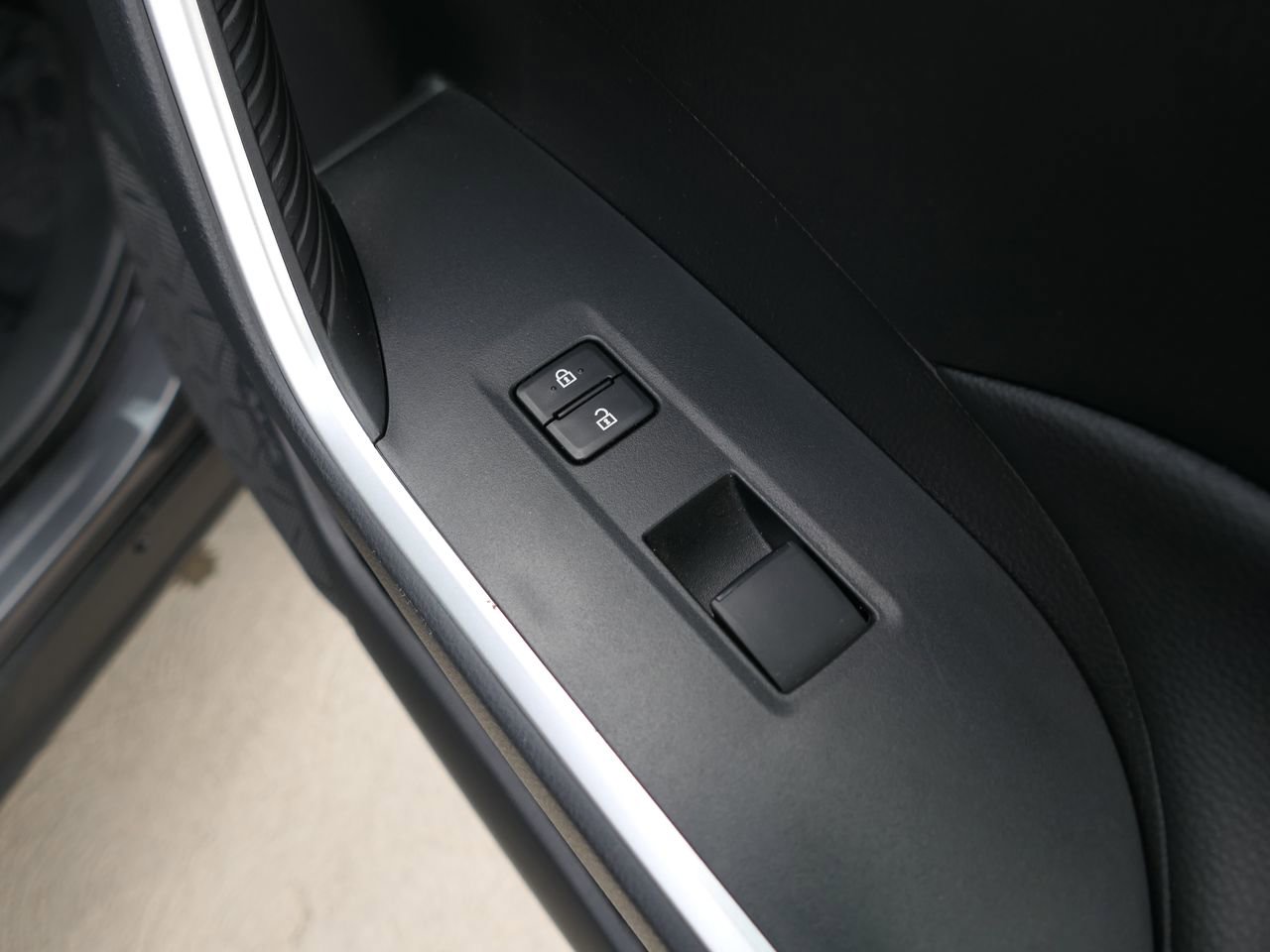 Used 2024 Toyota RAV4 LE image 26