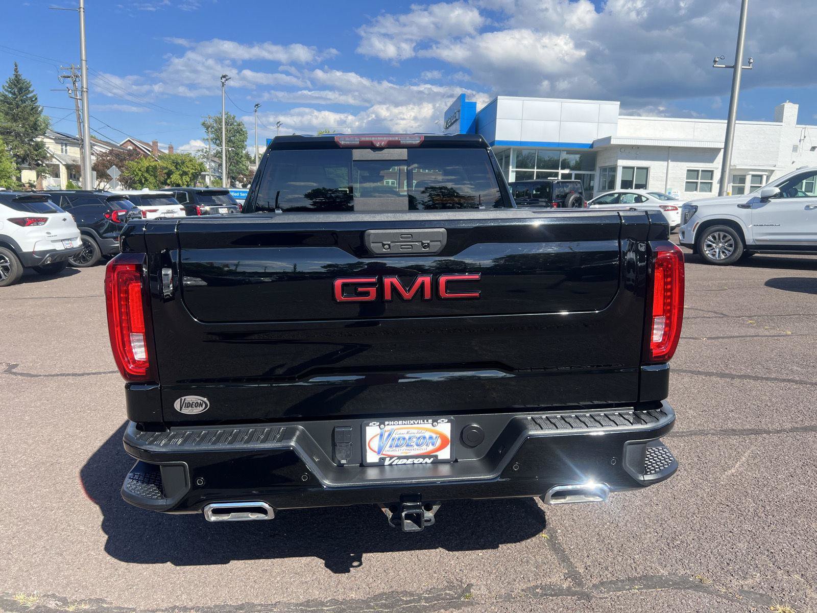 Used 2020 GMC Sierra 1500 Denali w/ Denali Premium Package AWD/4WD image 6