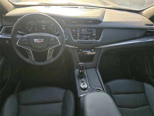 Used 2025 Cadillac XT5 Luxury image 15