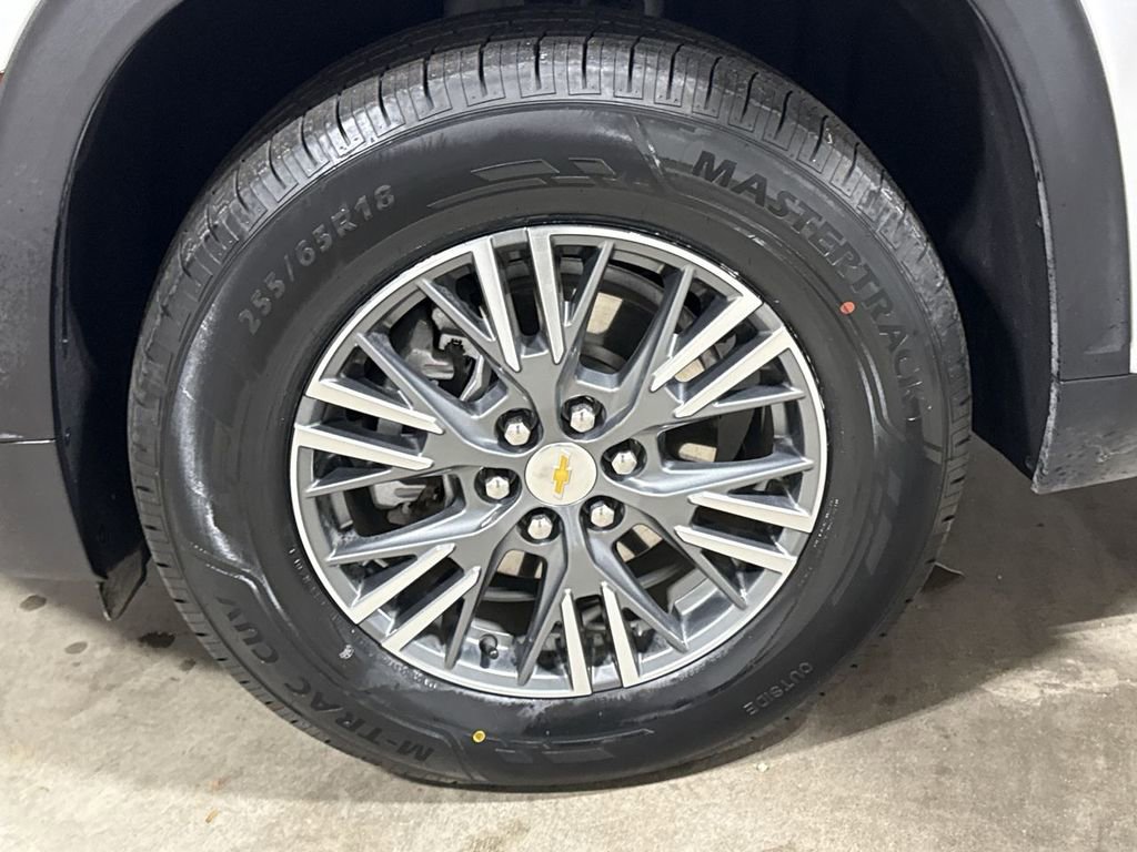 Used 2024 Chevrolet Traverse LT AWD/4WD image 26