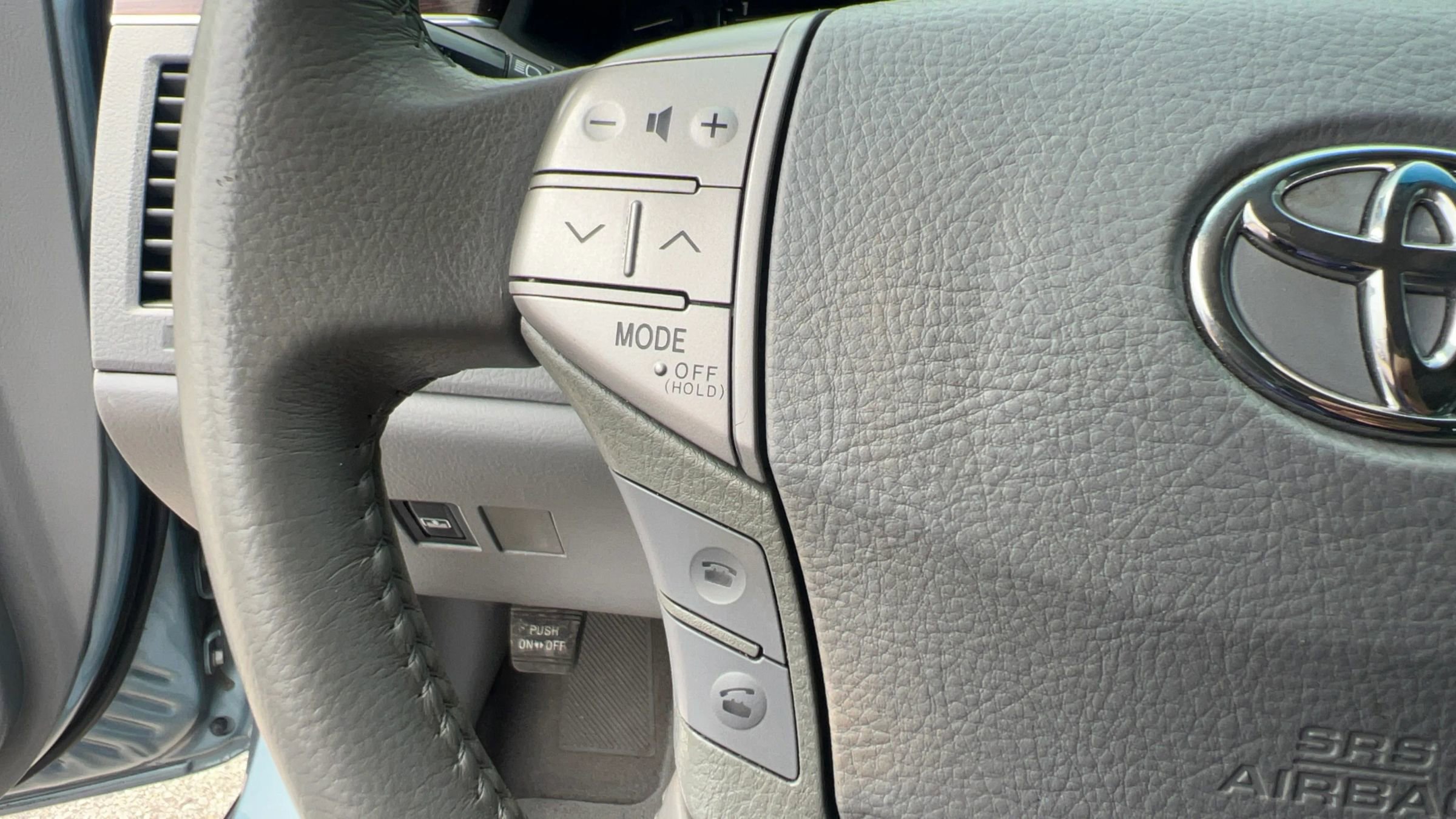 Used 2008 Toyota Avalon Limited FWD image 12