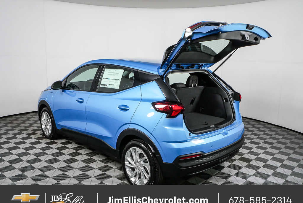 New 2027 Chevrolet Bolt LT w/ Comfort Package image 31