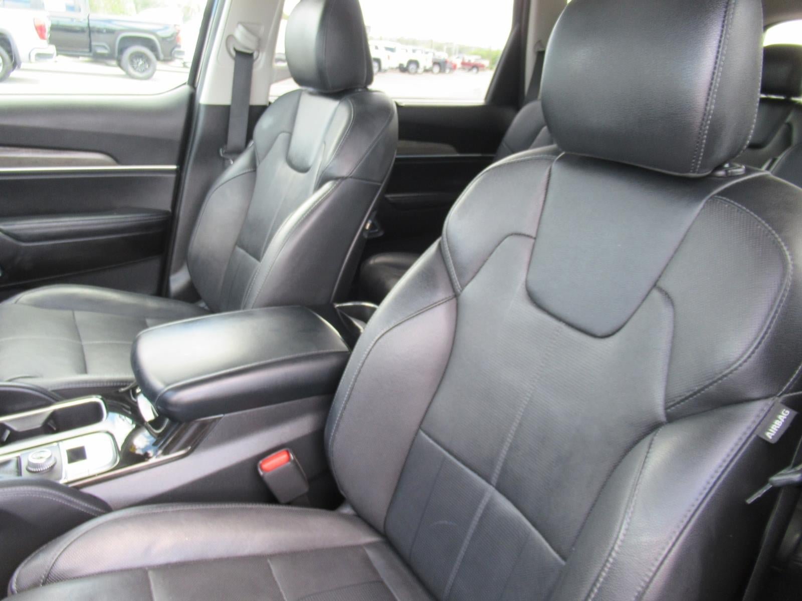 Used 2020 Kia Telluride SX w/ Towing Package FWD image 21