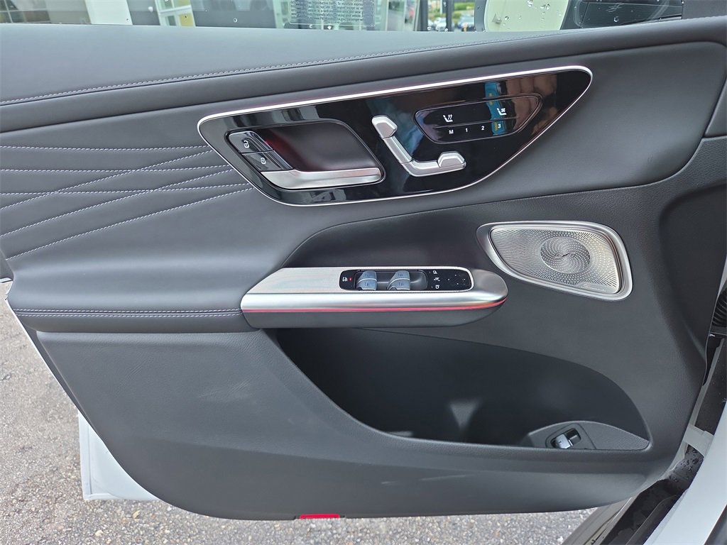 New 2025 Mercedes-Benz GLC 63 AMG S image 19