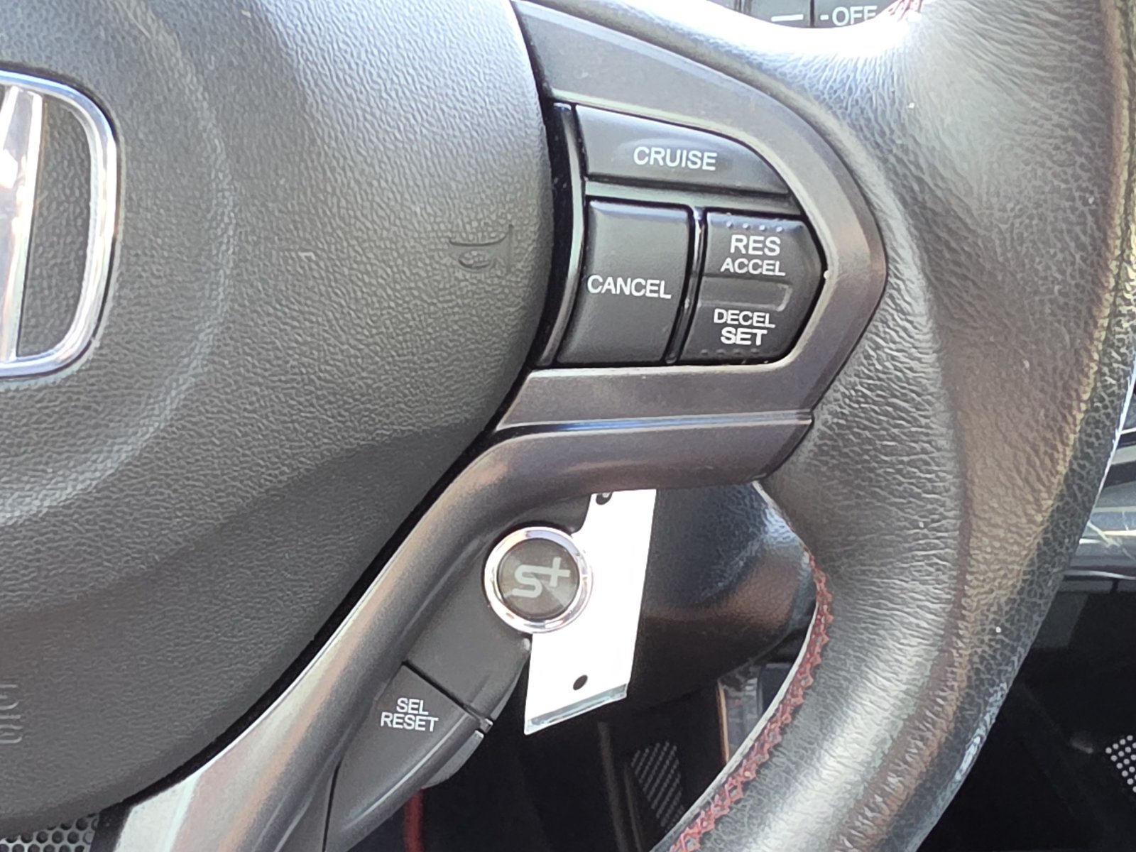 Used 2013 Honda CR-Z EX image 18