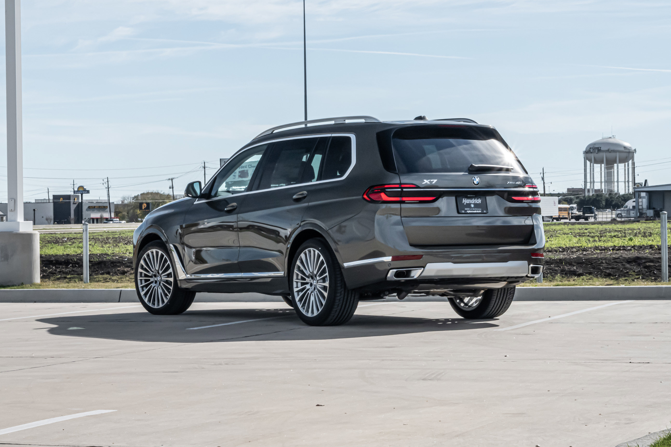 New 2026 BMW X7 xDrive40i w/ Executive Package image 3