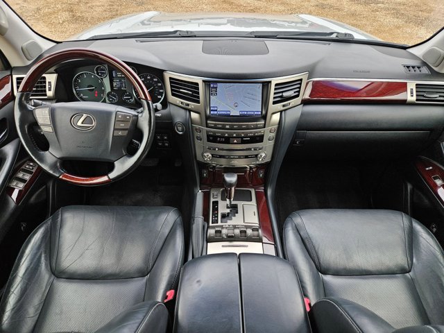 Used 2014 Lexus LX 570 4WD w/ Luxury Package image 20