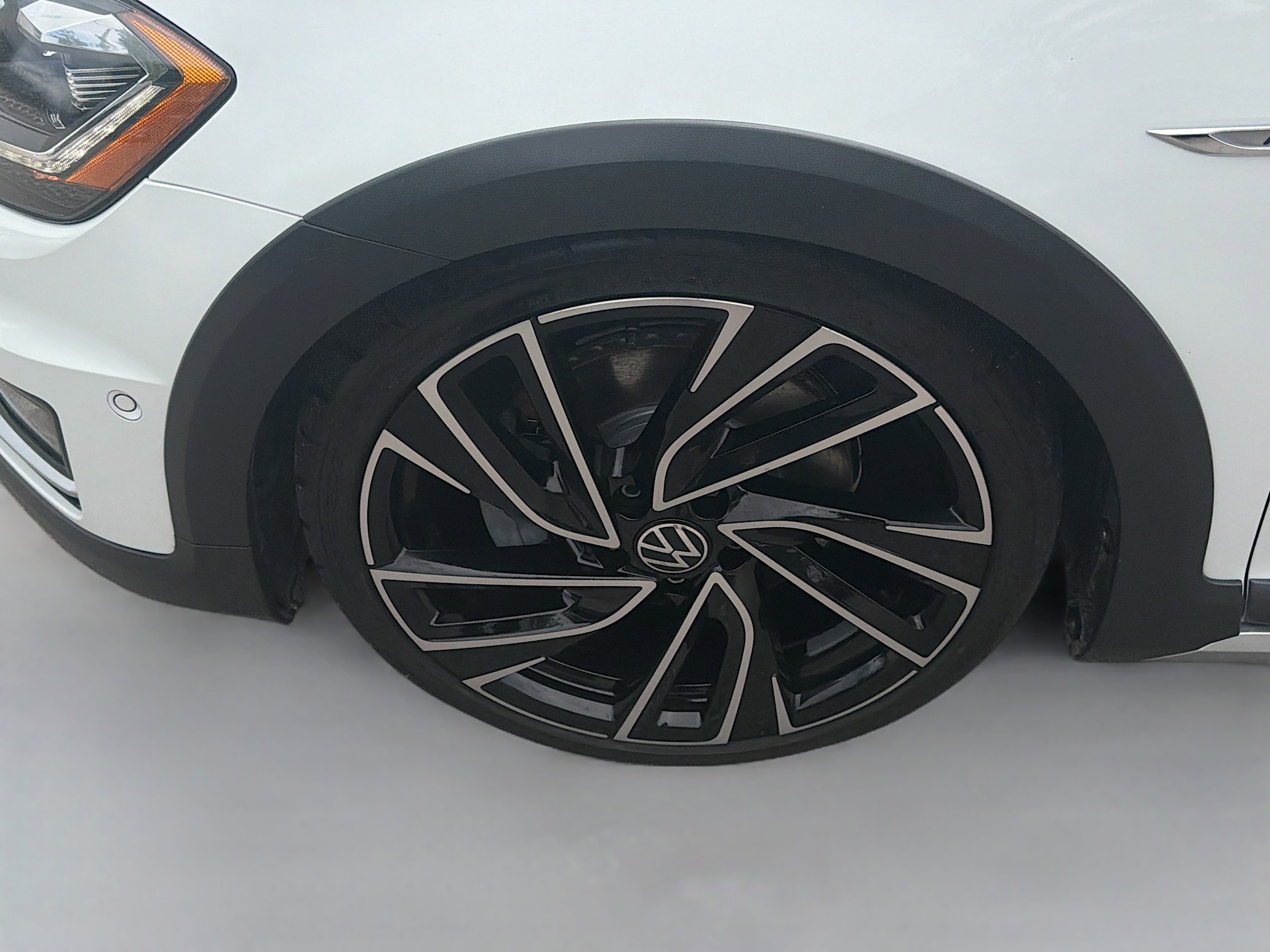 Used 2019 Volkswagen Golf Alltrack SE image 36