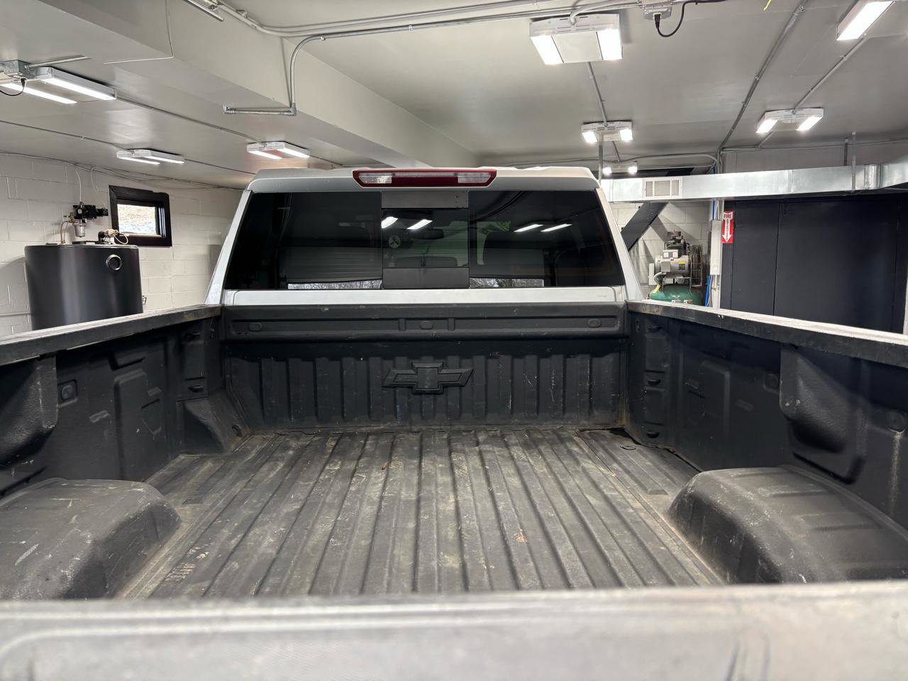 Used 2023 Chevrolet Silverado 3500 LTZ w/ LTZ Convenience Package image 10