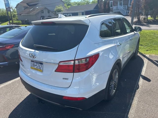 Used 2015 Hyundai Santa Fe GLS w/ Option Group 03 FWD image 11