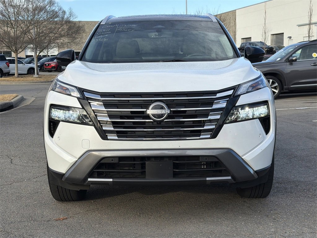 Used 2024 Nissan Rogue SL w/ SL Premium Package image 13