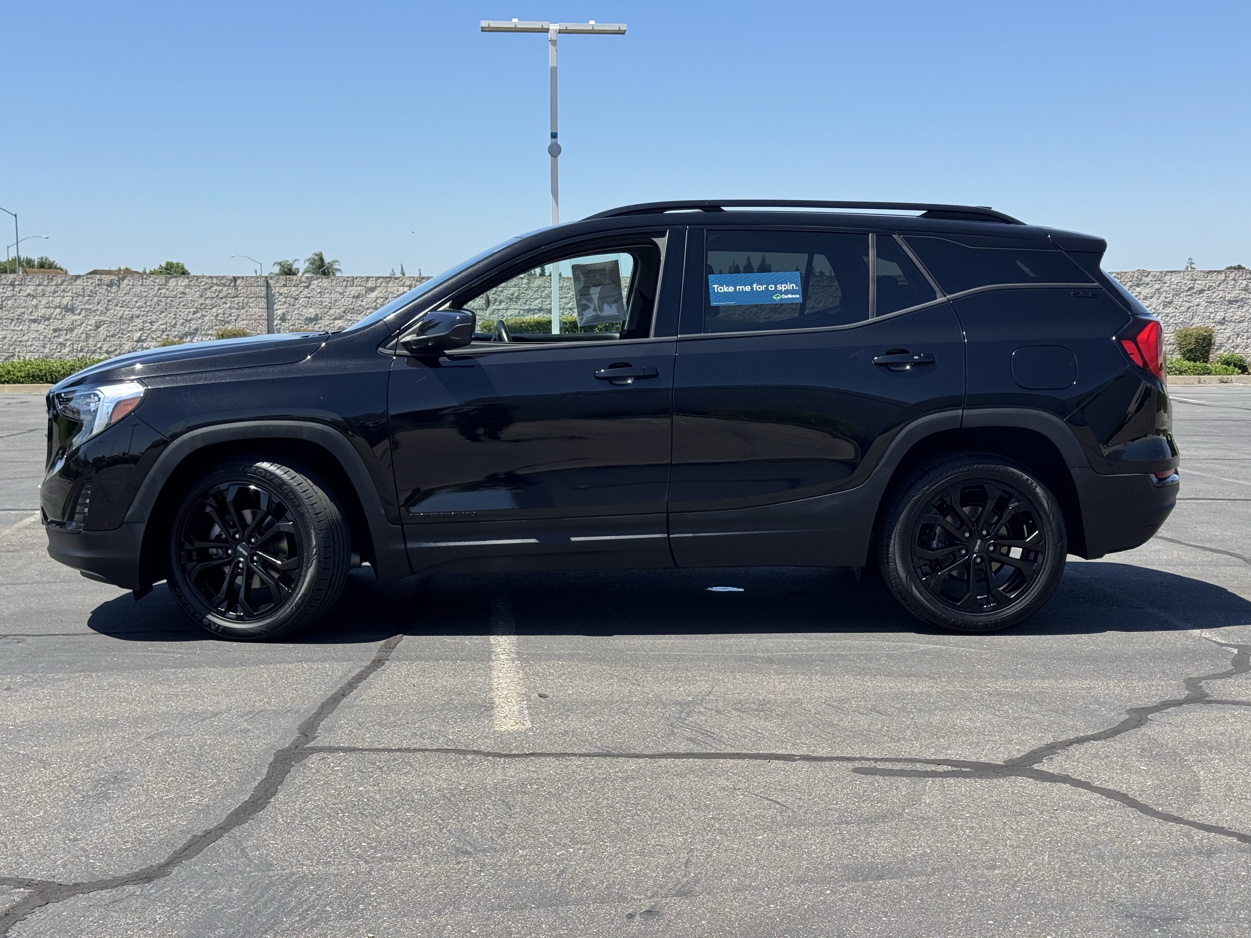 Used 2020 GMC Terrain SLE w/ Elevation Edition FWD image 4