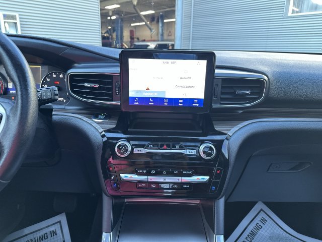 Used 2021 Ford Explorer Limited w/ Hybrid Equipment Group 310A AWD/4WD image 21