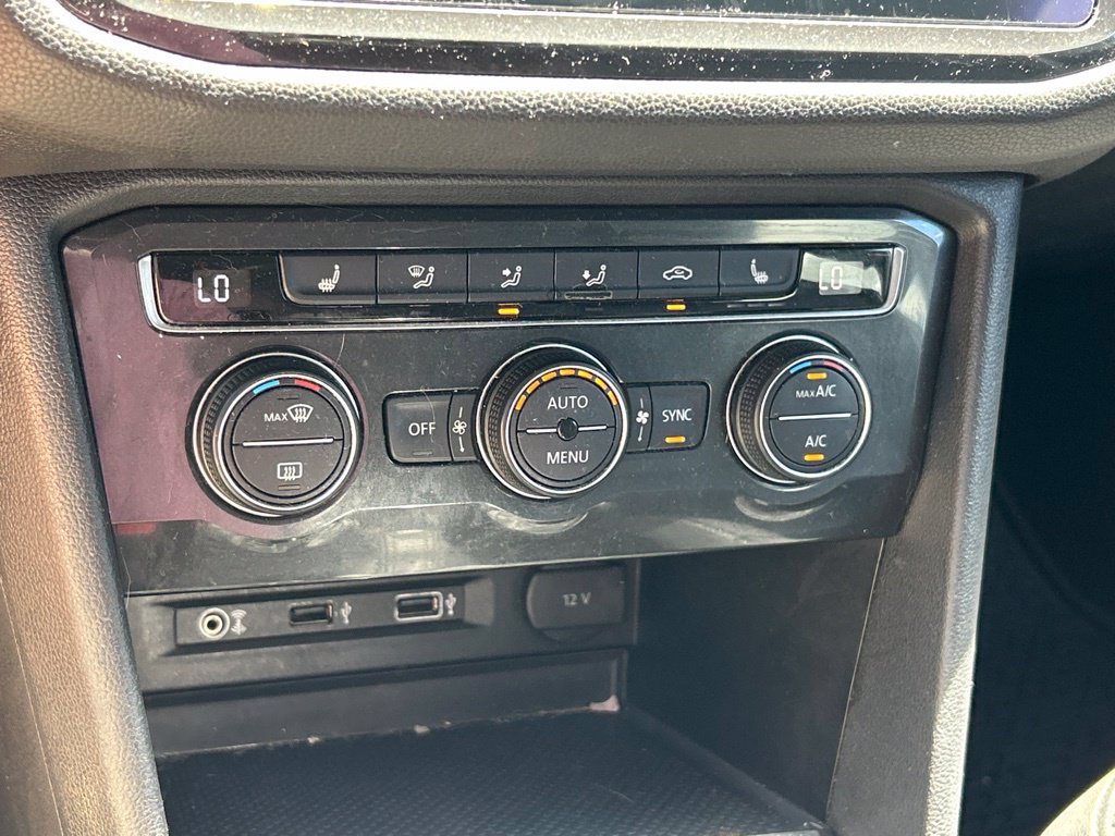 Used 2018 Volkswagen Tiguan SE FWD image 35