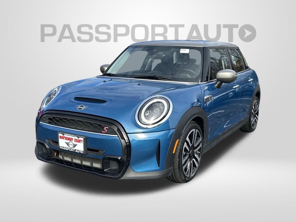 Used 2024 MINI Cooper S image 1