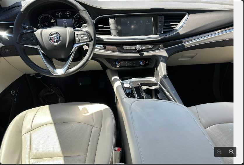Used 2023 Buick Enclave Essence FWD image 4