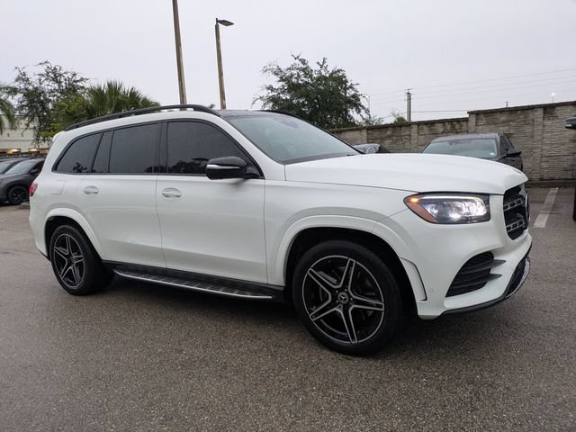 Used 2022 Mercedes-Benz GLS 450 4MATIC image 2