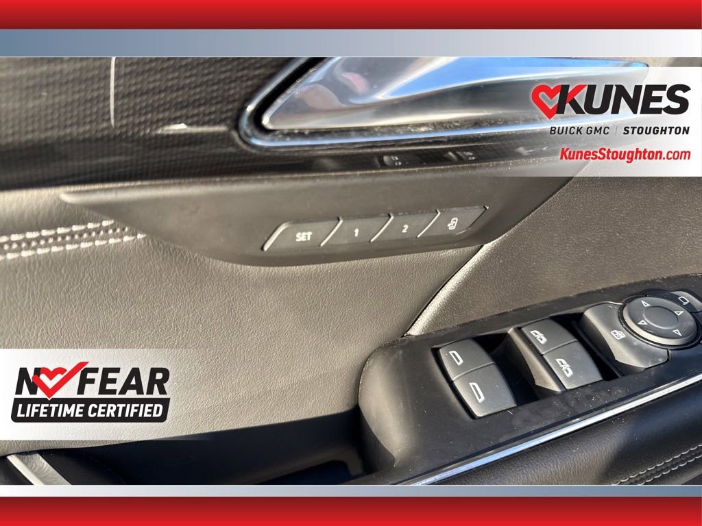 Used 2023 Buick Envision Essence image 20