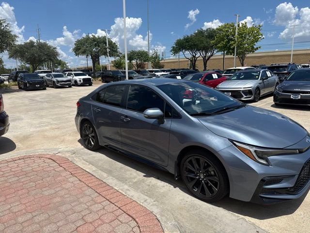 Used 2024 Toyota Corolla SE FWD image 4