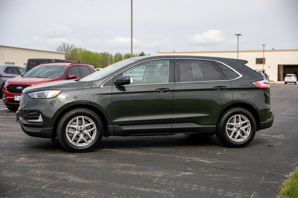 Used 2023 Ford Edge SEL AWD/4WD image 4