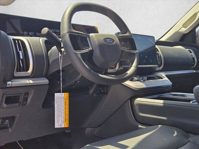 New 2026 Ford Expedition Active RWD image 4