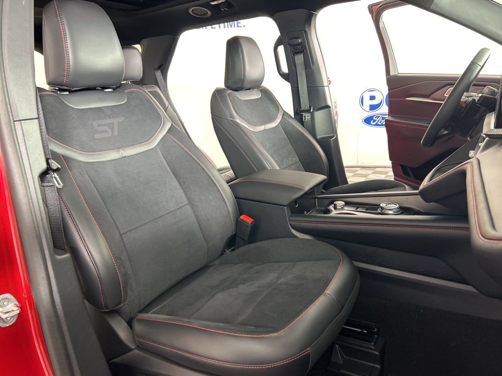 Used 2025 Ford Explorer ST w/ Sun And Sound Package image 27