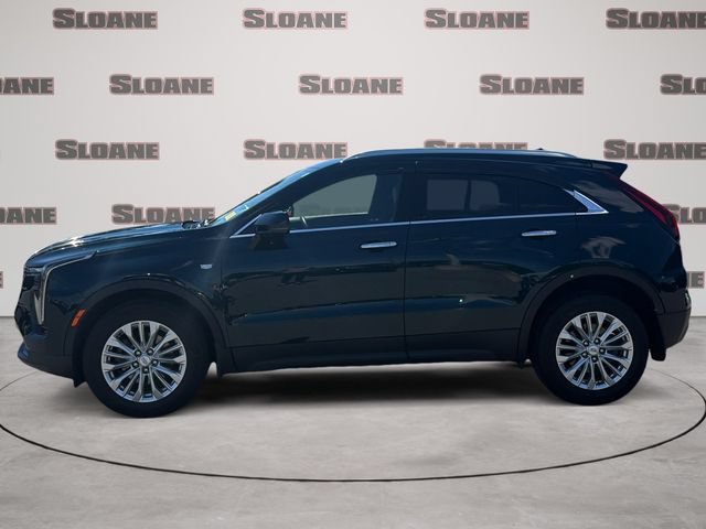 Used 2024 Cadillac XT4 Luxury w/ Cold Weather Package AWD/4WD image 2