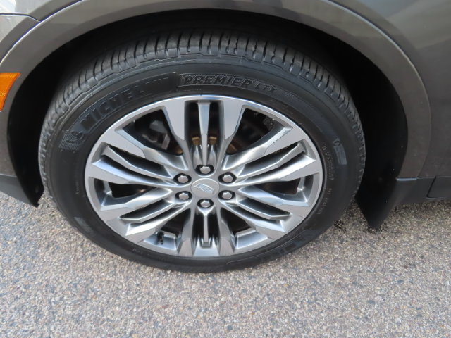 Used 2019 Cadillac XT5 Premium Luxury w/ Trailering Package AWD/4WD image 17