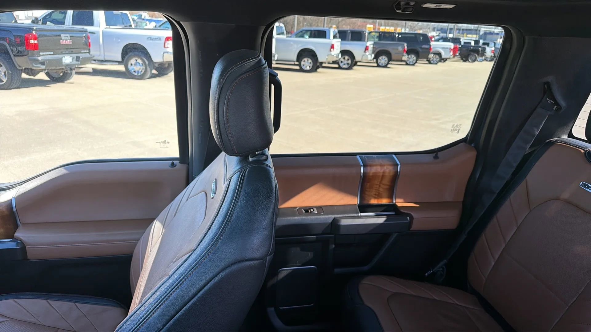 Used 2016 Ford F150 Limited w/ Trailer Tow Package image 58