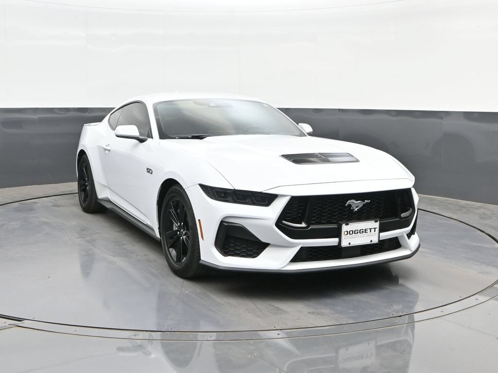 Used 2025 Ford Mustang GT RWD image 18