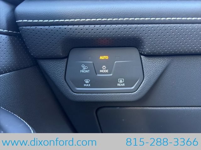 New 2026 Volkswagen Atlas Cross Sport SE AWD/4WD image 17