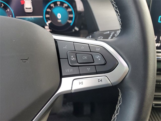 Certified 2025 Volkswagen Atlas Cross Sport SE w/ Panoramic Sunroof Package image 28