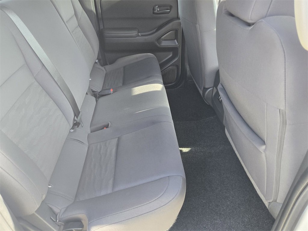 Used 2025 Nissan Frontier S image 15