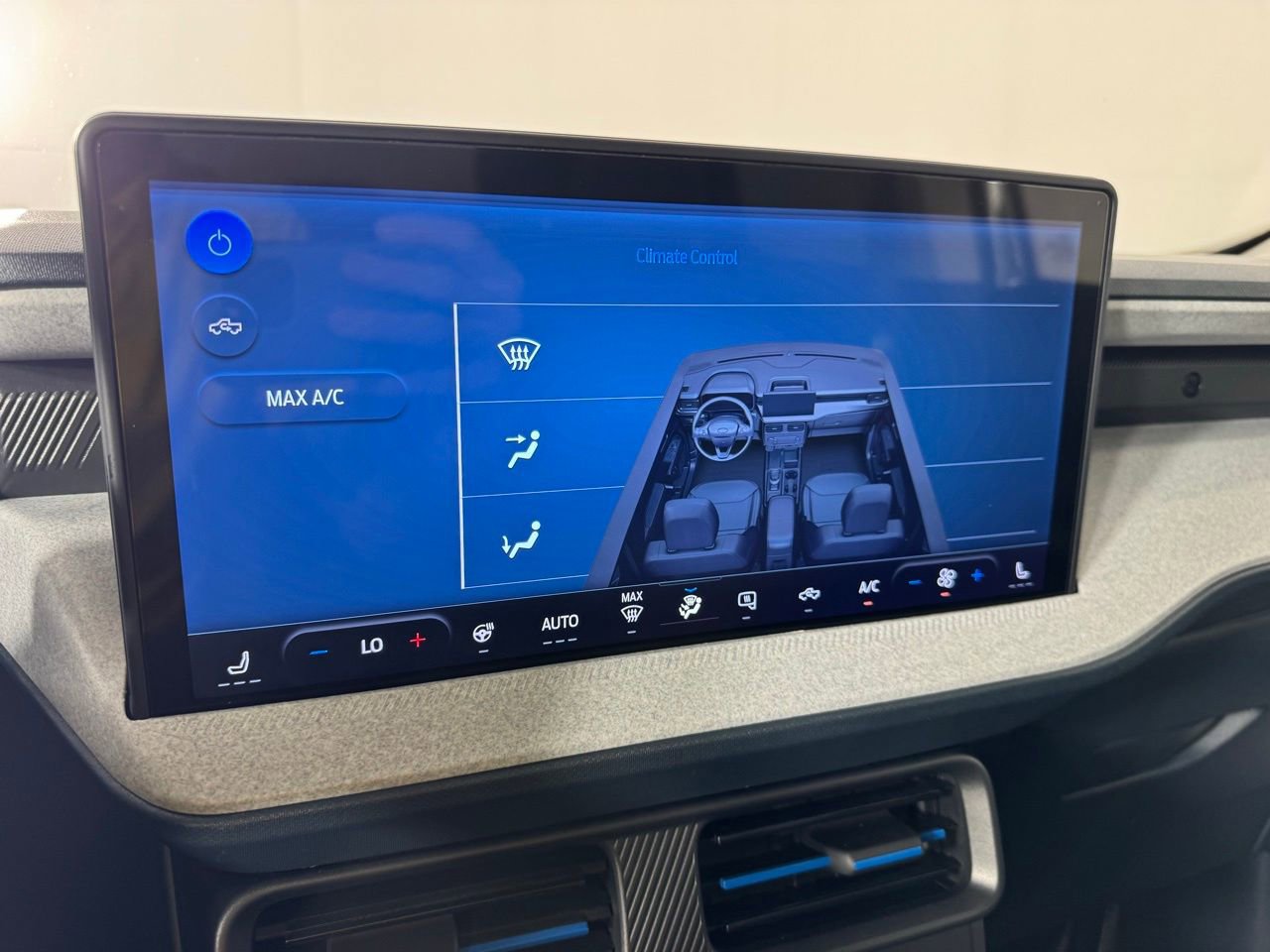 Used 2025 Ford Maverick XLT w/ XLT Luxury Package image 24