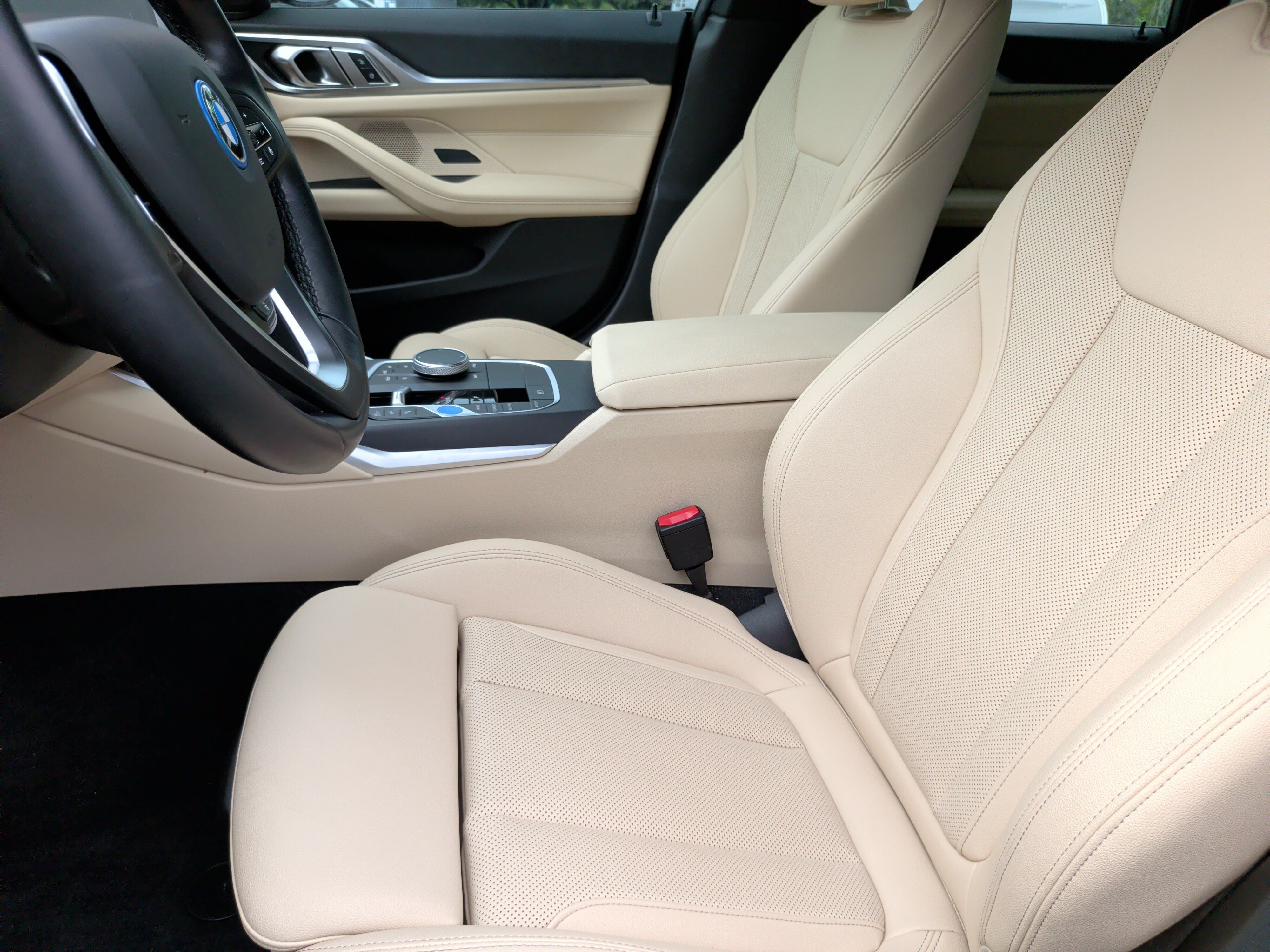 Certified 2023 BMW i4 eDrive35 w/ Premium Package RWD image 27