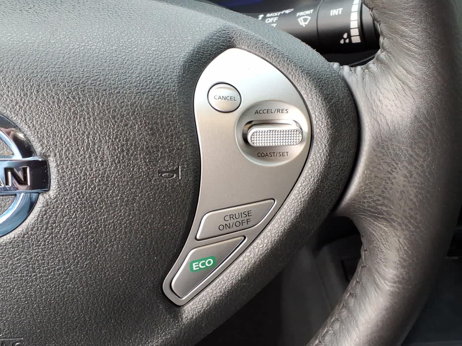 Used 2017 Nissan Leaf SL w/ Premium Package FWD image 18