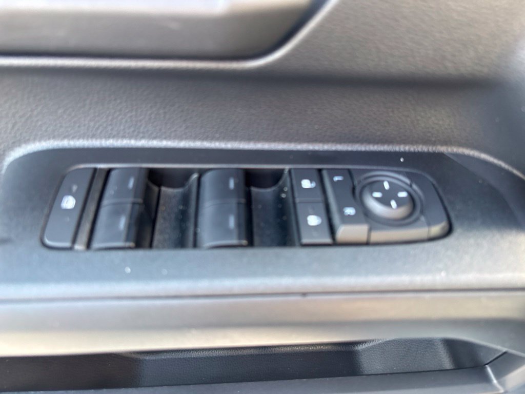Used 2025 Toyota 4Runner SR5 AWD/4WD image 8